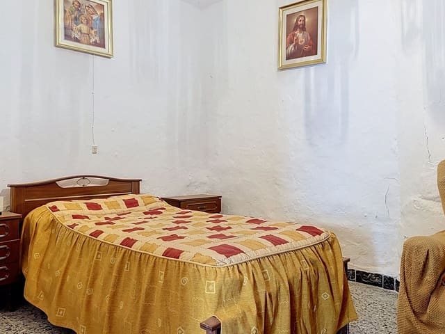 4 bedroom Townhouse for sale in Canillas de Aceituno - € 98,000 (Ref: 10088680)