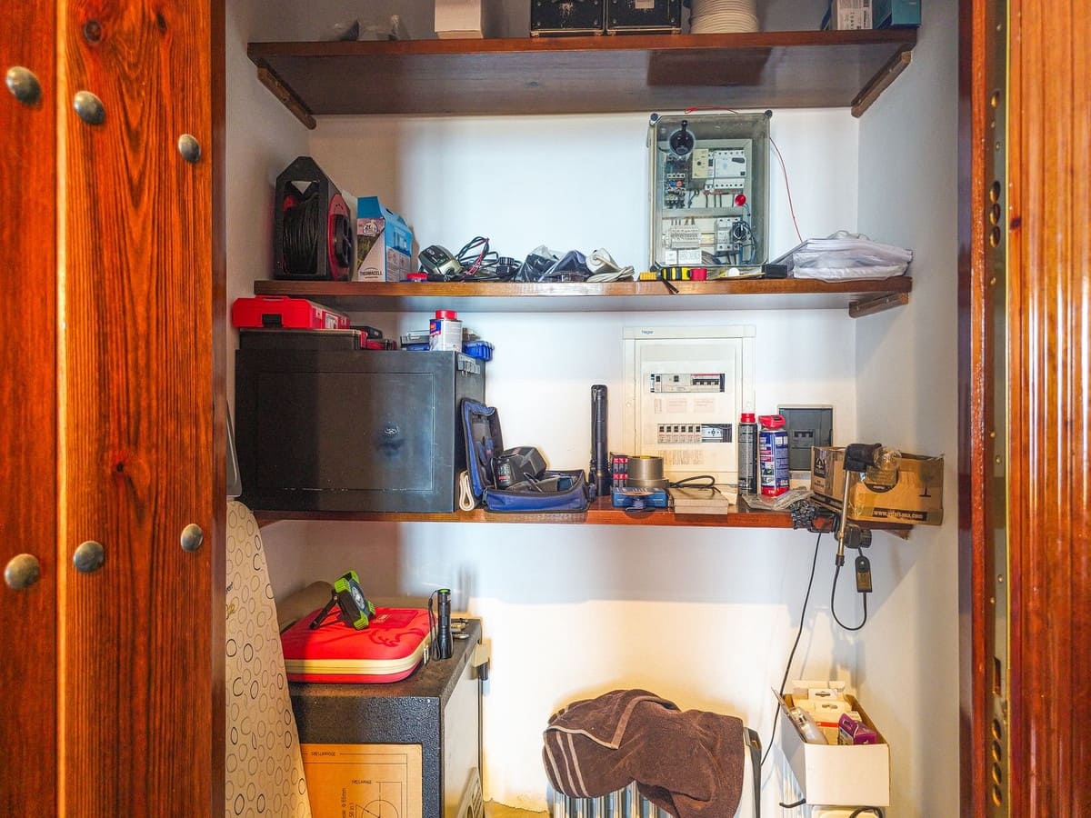 3 soverom Villa til salgs i Arenas med svømmebasseng garasje - € 499 000 (Ref: 10090045)