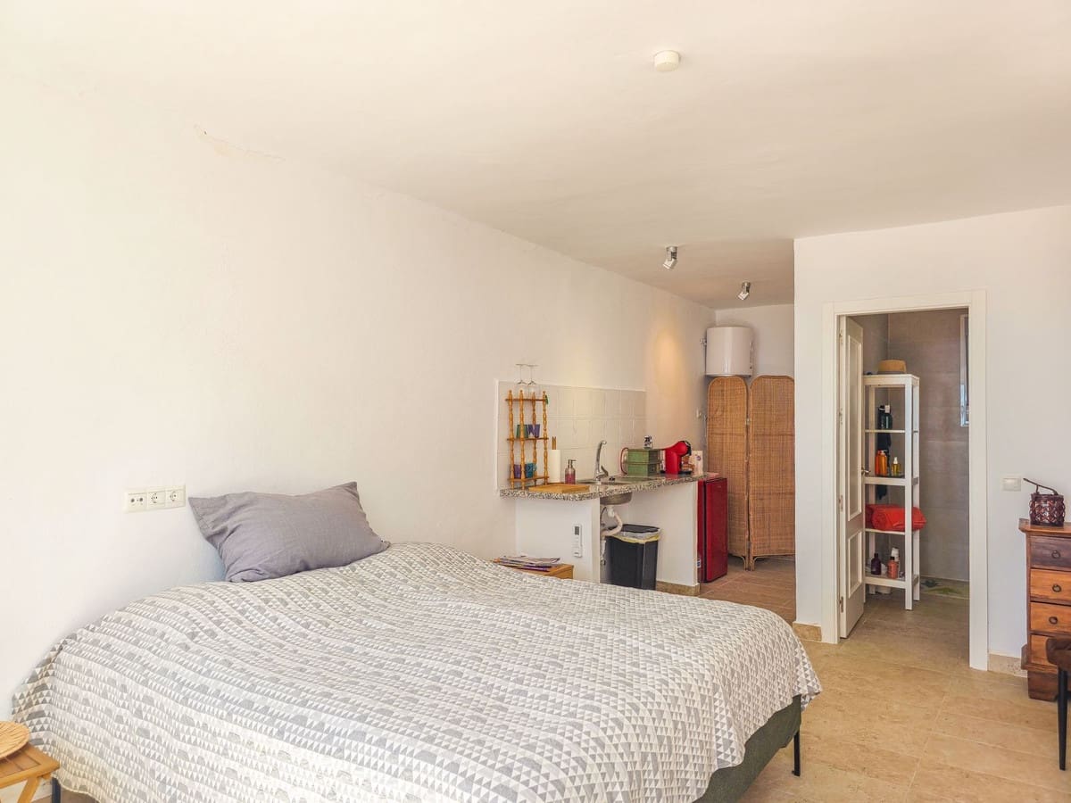 3 soverom Villa til salgs i Arenas med svømmebasseng garasje - € 499 000 (Ref: 10090045)