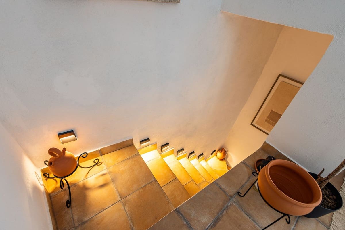 2 sovrum Hus till salu i Canillas de Aceituno med garage - 195 000 € (Ref: 10095025)
