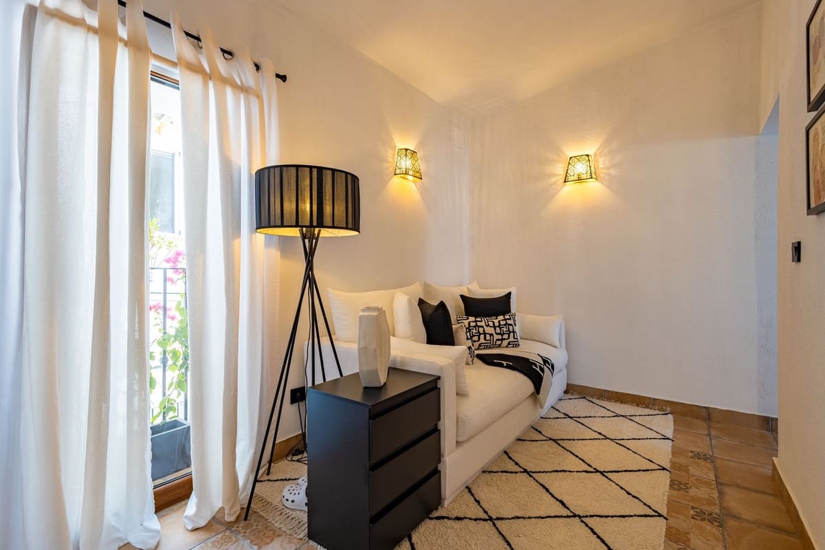 2 sovrum Hus till salu i Canillas de Aceituno med garage - 195 000 € (Ref: 10095025)