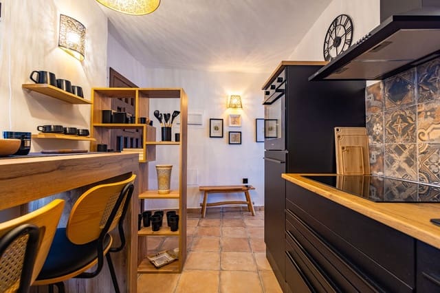2 sovrum Hus till salu i Canillas de Aceituno med garage - 195 000 € (Ref: 10095025)