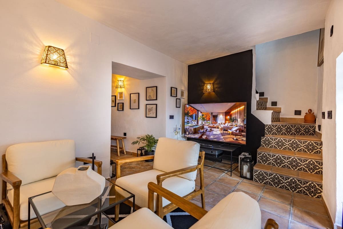 2 sovrum Hus till salu i Canillas de Aceituno med garage - 195 000 € (Ref: 10095025)