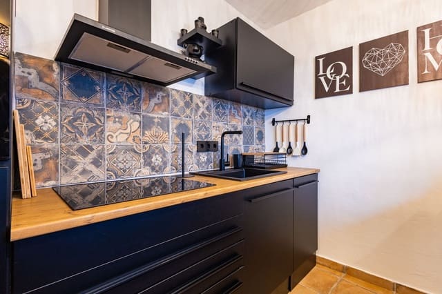 2 sovrum Hus till salu i Canillas de Aceituno med garage - 195 000 € (Ref: 10095025)