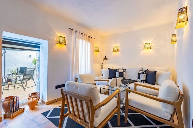 2 sovrum Hus till salu i Canillas de Aceituno med garage - 195 000 € (Ref: 10095025)