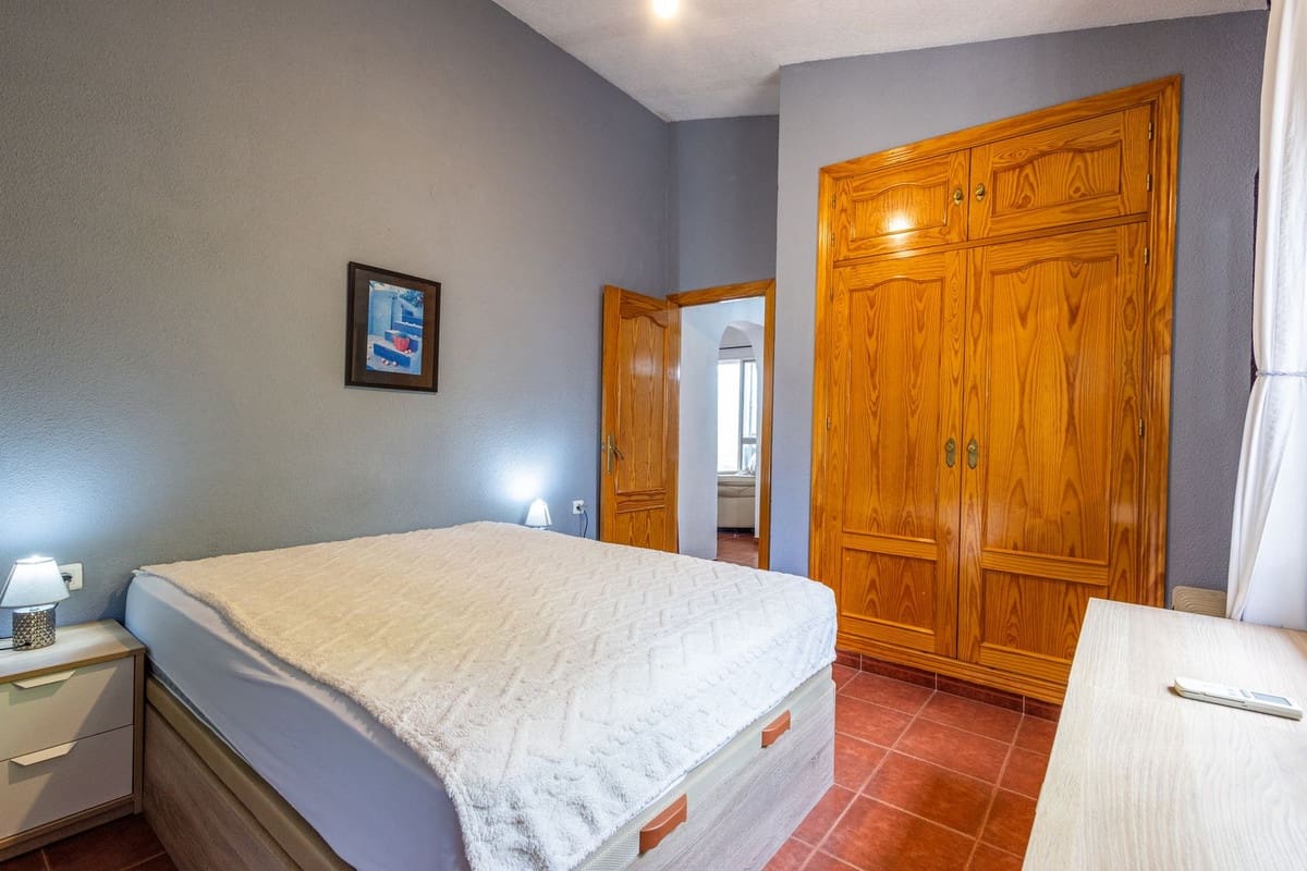 3 soverom Villa til salgs i Alcaucin med svømmebasseng garasje - € 298 000 (Ref: 10095468)