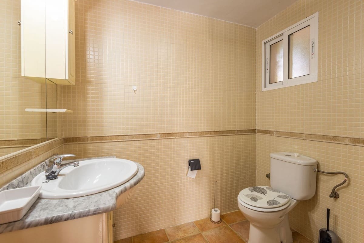 3 soverom Villa til salgs i Alcaucin med svømmebasseng garasje - € 298 000 (Ref: 10095468)