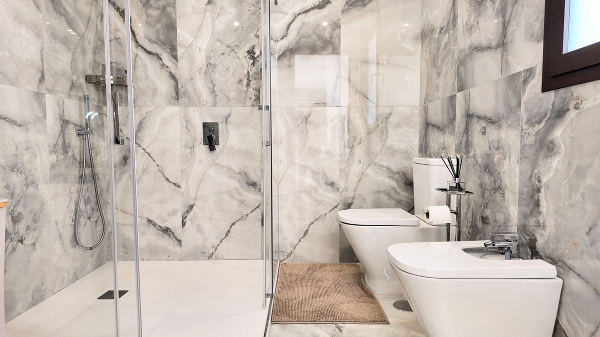 5 slaapkamer Villa te koop in El Paraiso met zwembad garage - € 7.700.000 (Ref: 10095707)