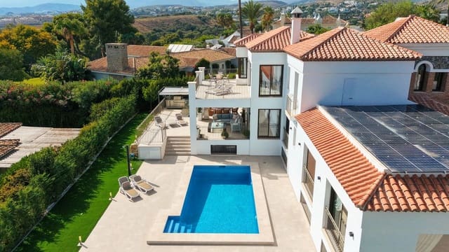 5 slaapkamer Villa te koop in El Paraiso, Estepona met zwembad garage - € 7.700.000 (Ref: 10095707)