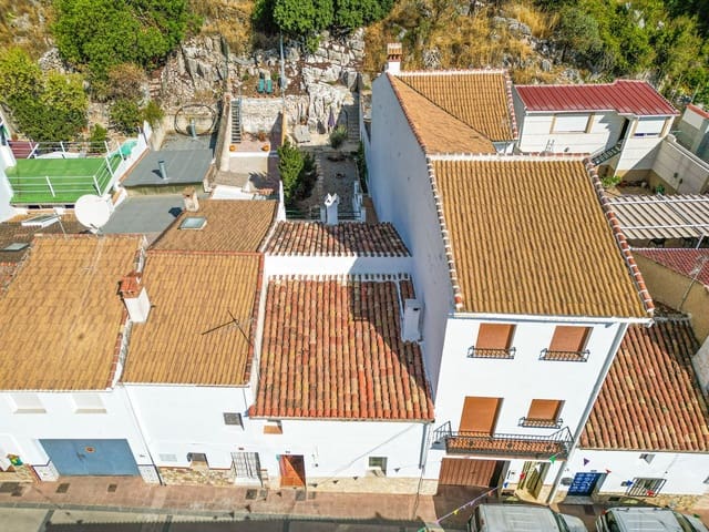 3 sovrum Hus till salu i Alfarnate - 255 000 € (Ref: 10097442)