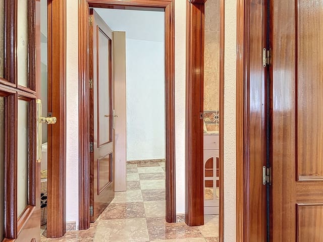 Casa de 3 habitaciones en Canillas de Aceituno en venta - 129.000 € (Ref: 10101002)