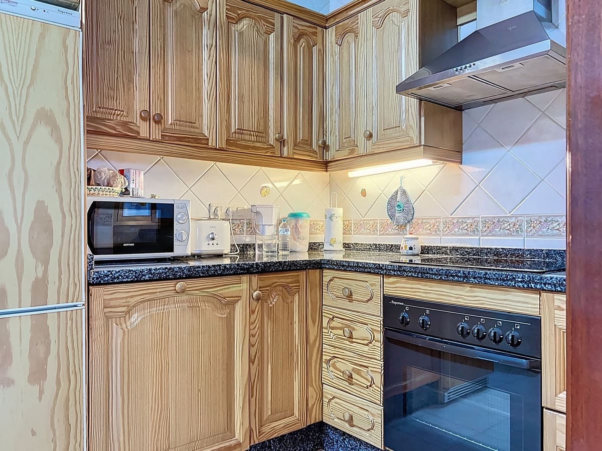 Casa de 3 habitaciones en Canillas de Aceituno en venta - 129.000 € (Ref: 10101002)