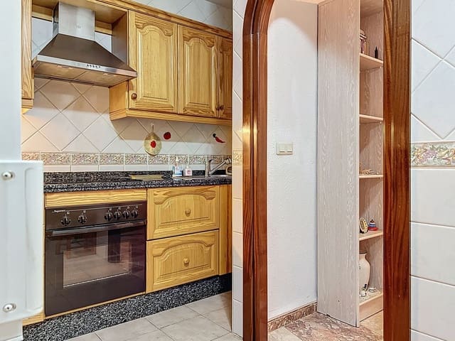Casa de 3 habitaciones en Canillas de Aceituno en venta - 129.000 € (Ref: 10101002)