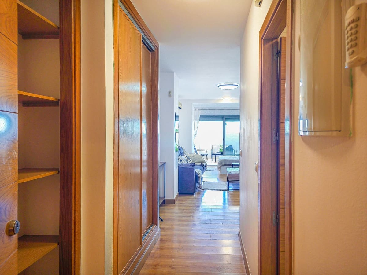 1 makuuhuone Huoneisto myytävänä paikassa Benalmadena mukana 
autotalli - 199 000 € (Ref: 10110214)