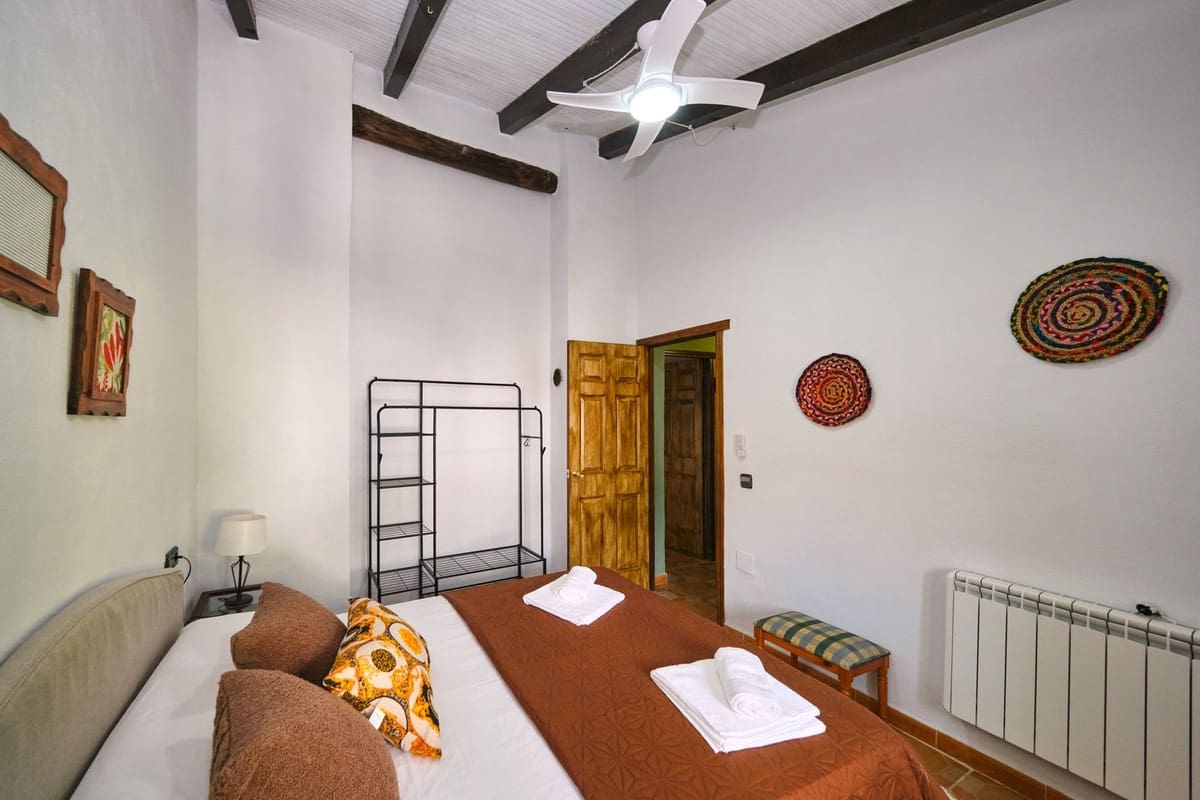 6 soverom Hotell til salgs i Fornes med svømmebasseng - € 275 000 (Ref: 10111133)