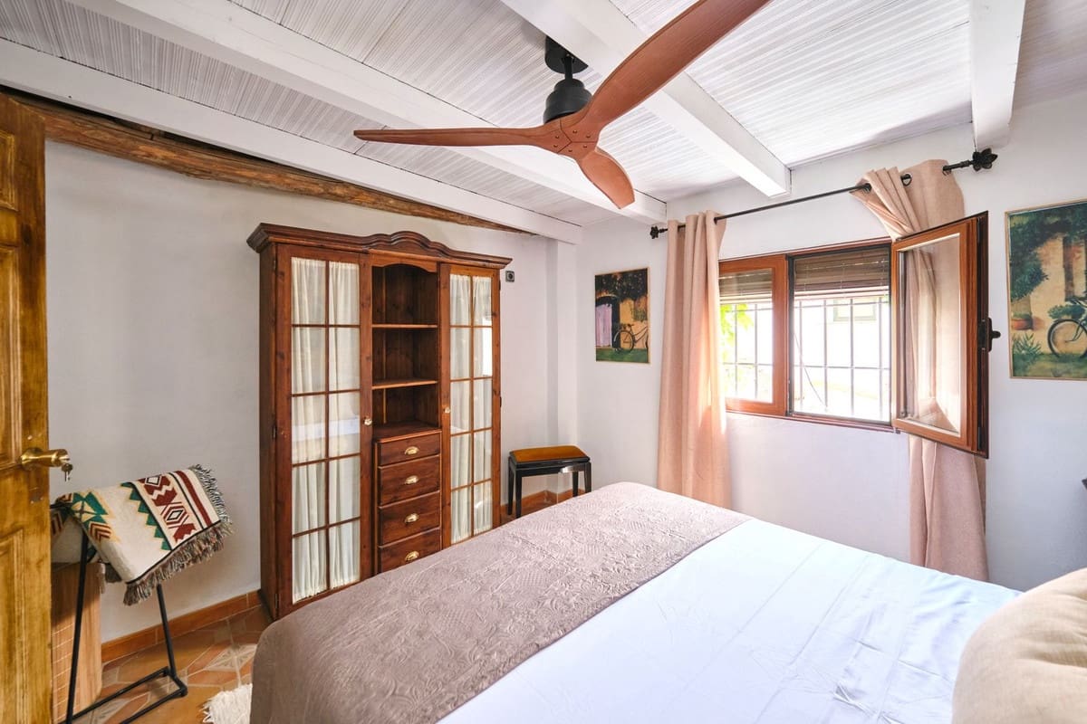 6 soverom Hotell til salgs i Fornes med svømmebasseng - € 275 000 (Ref: 10111133)