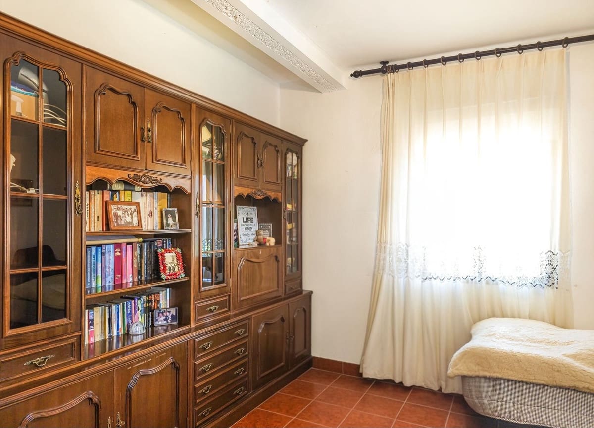 3 bedroom Finca/Country House for sale in Velez de Benaudalla with garage - € 298,000 (Ref: 10113548)