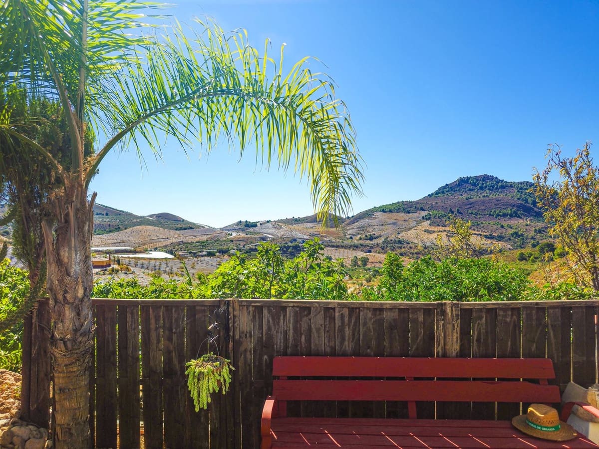 3 bedroom Finca/Country House for sale in Velez de Benaudalla with garage - € 298,000 (Ref: 10113548)