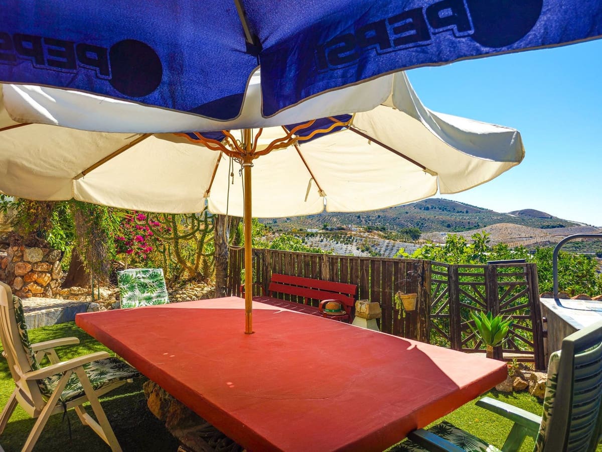 3 bedroom Finca/Country House for sale in Velez de Benaudalla with garage - € 298,000 (Ref: 10113548)