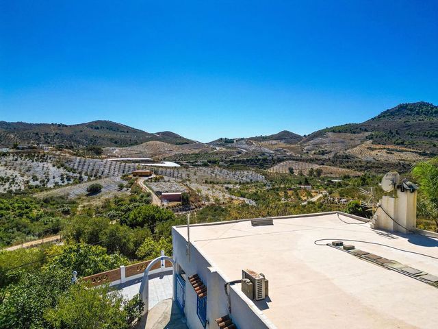 3 chambre Finca/Maison de Campagne à vendre à Vélez de Benaudalla avec garage - 298 000 € (Ref: 10113548)