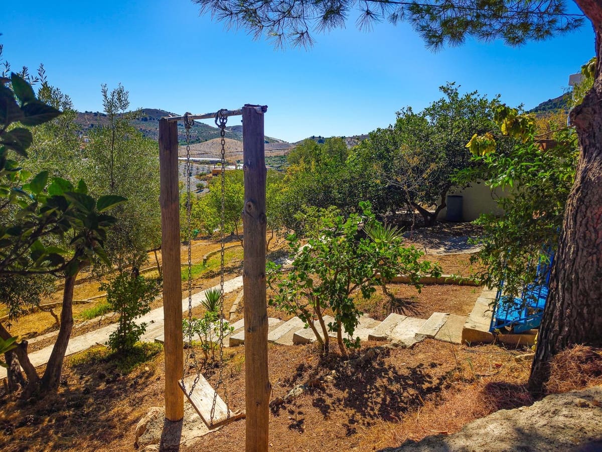 3 bedroom Finca/Country House for sale in Velez de Benaudalla with garage - € 298,000 (Ref: 10113548)