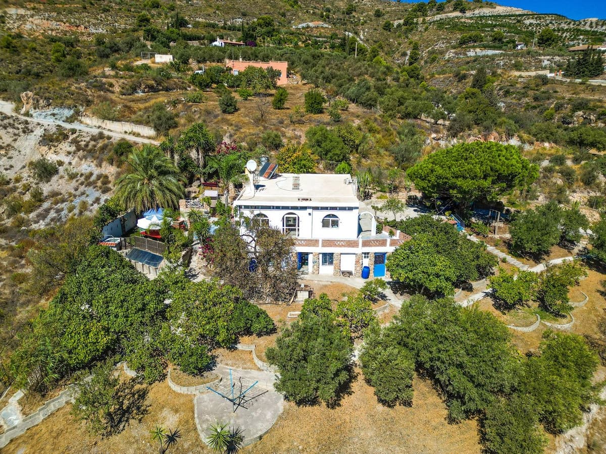 3 bedroom Finca/Country House for sale in Velez de Benaudalla with garage - € 298,000 (Ref: 10113548)