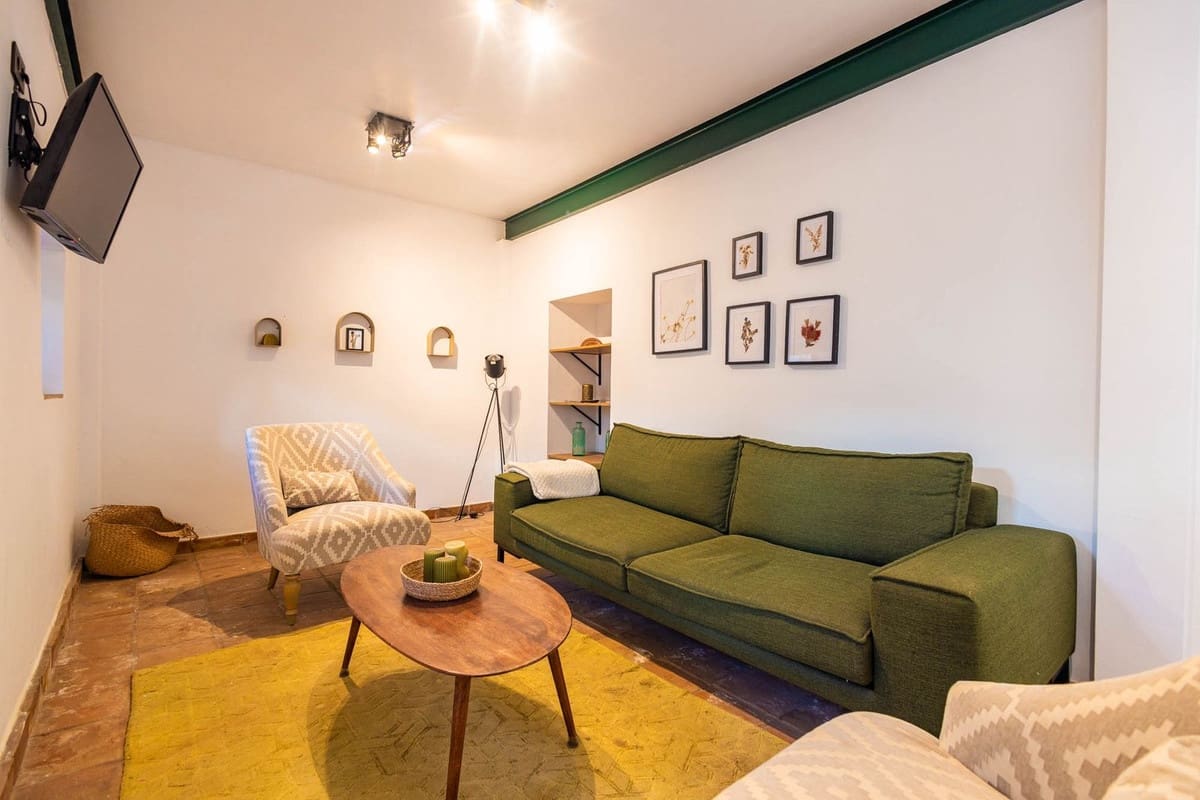 3 bedroom Townhouse for sale in Riogordo with garage - € 210,000 (Ref: 10123385)