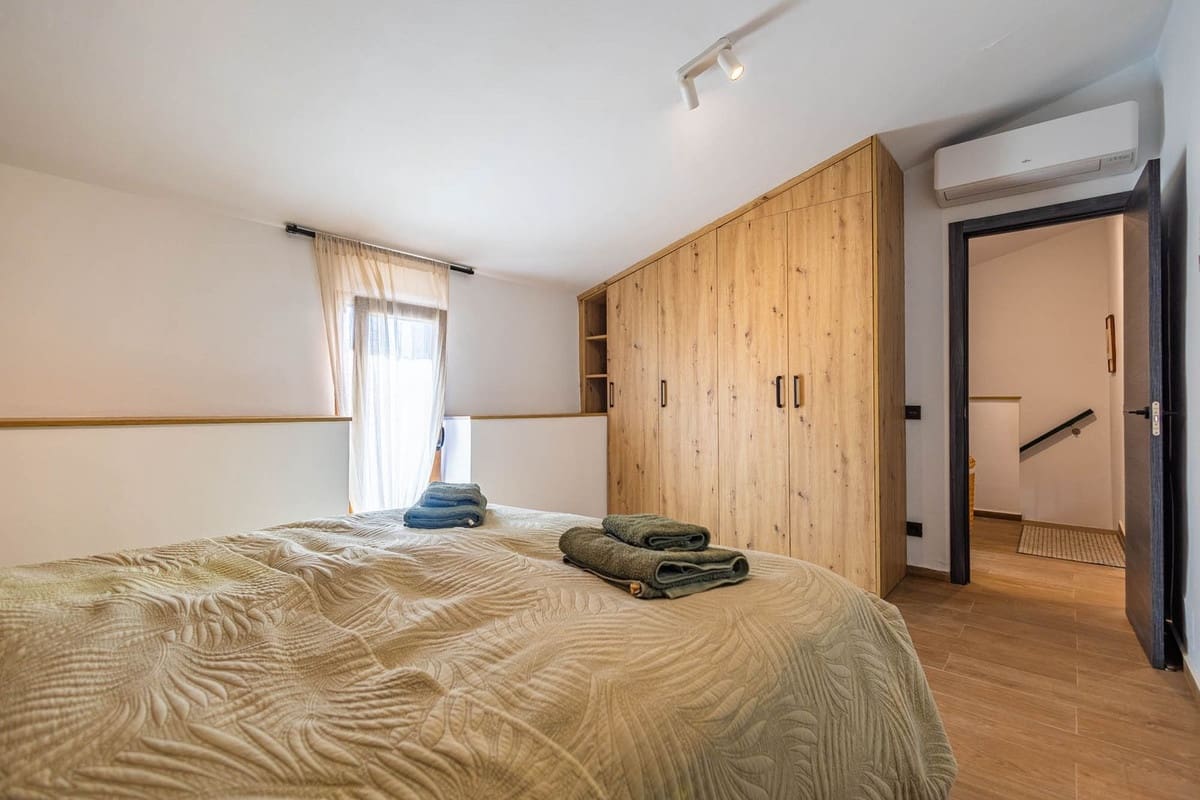 3 bedroom Townhouse for sale in Riogordo with garage - € 210,000 (Ref: 10123385)