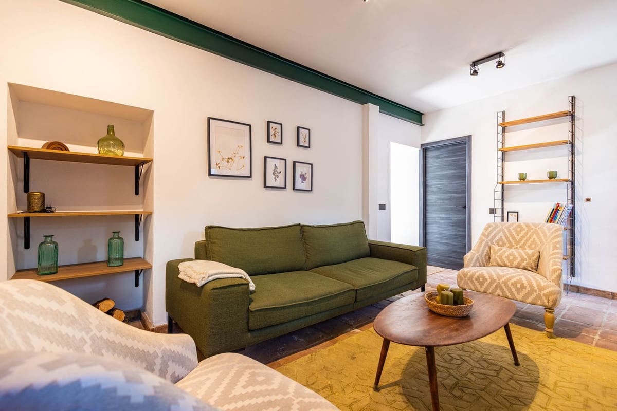 3 bedroom Townhouse for sale in Riogordo with garage - € 210,000 (Ref: 10123385)