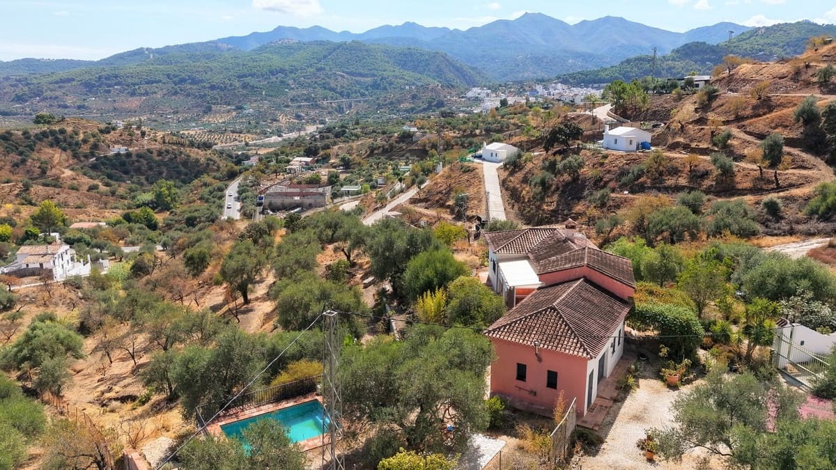 3 slaapkamer Finca/Landhuis te koop in Monda met zwembad garage - € 478.000 (Ref: 10125009)