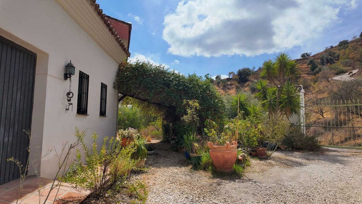 3 slaapkamer Finca/Landhuis te koop in Monda met zwembad garage - € 478.000 (Ref: 10125009)