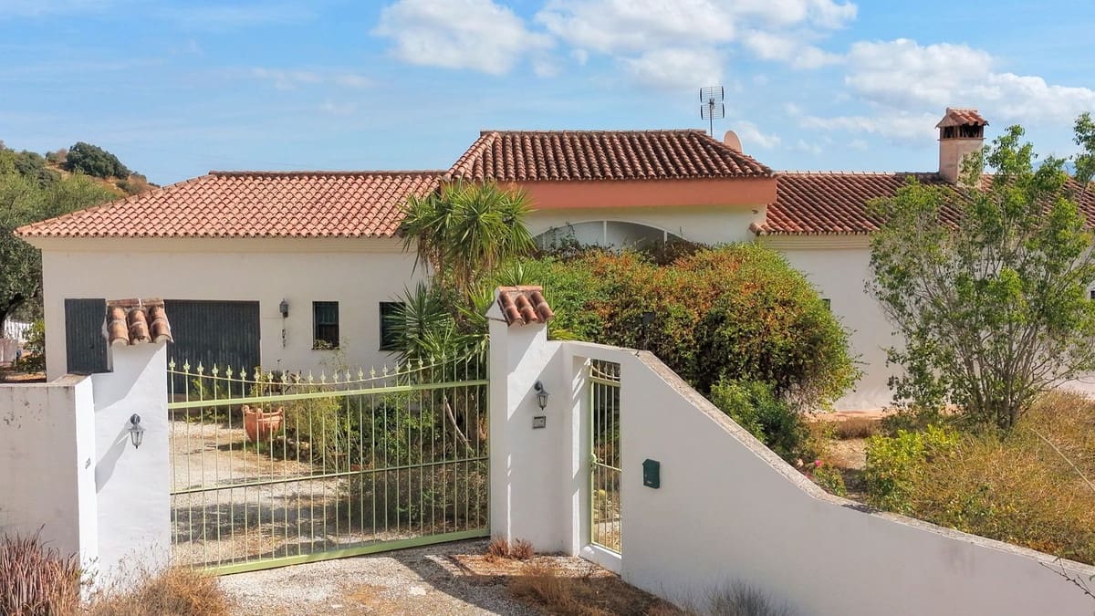 3 slaapkamer Finca/Landhuis te koop in Monda met zwembad garage - € 478.000 (Ref: 10125009)