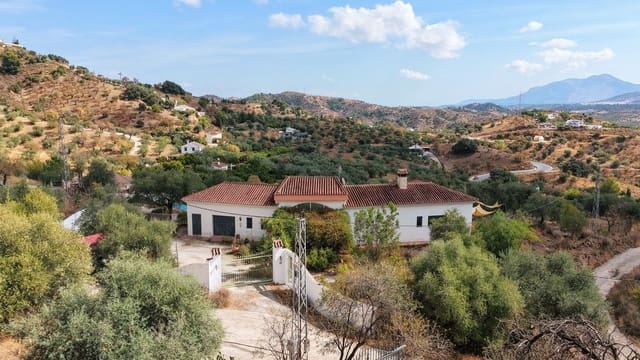 3 slaapkamer Finca/Landhuis te koop in Monda met zwembad garage - € 478.000 (Ref: 10125009)