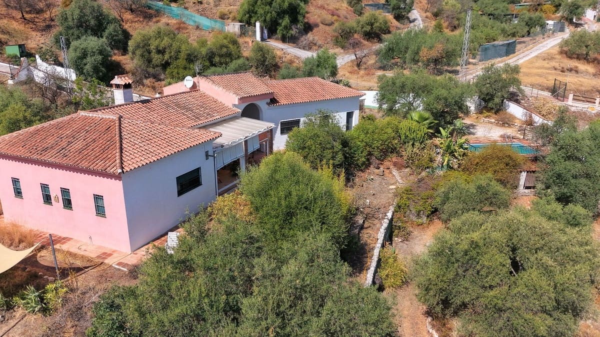 3 slaapkamer Finca/Landhuis te koop in Monda met zwembad garage - € 478.000 (Ref: 10125009)