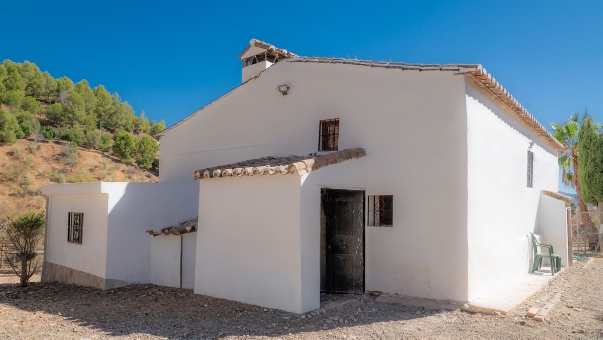 3 sovrum Finca/Hus på landet till salu i Pizarra med pool garage - 229 000 € (Ref: 10130411)