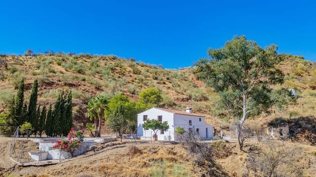 3 sovrum Finca/Hus på landet till salu i Pizarra med pool garage - 229 000 € (Ref: 10130411)
