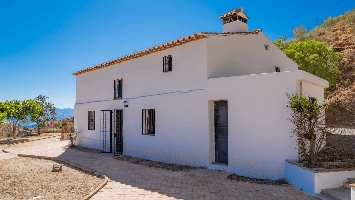 3 sovrum Finca/Hus på landet till salu i Pizarra med pool garage - 229 000 € (Ref: 10130411)