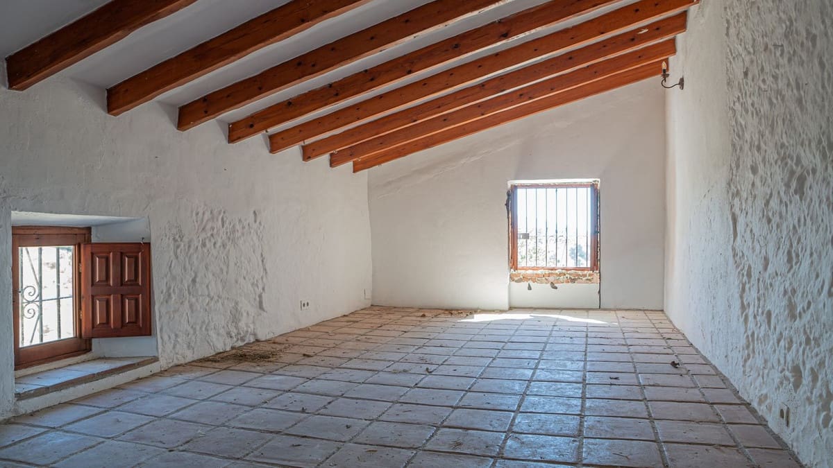 3 sovrum Finca/Hus på landet till salu i Pizarra med pool garage - 229 000 € (Ref: 10130411)
