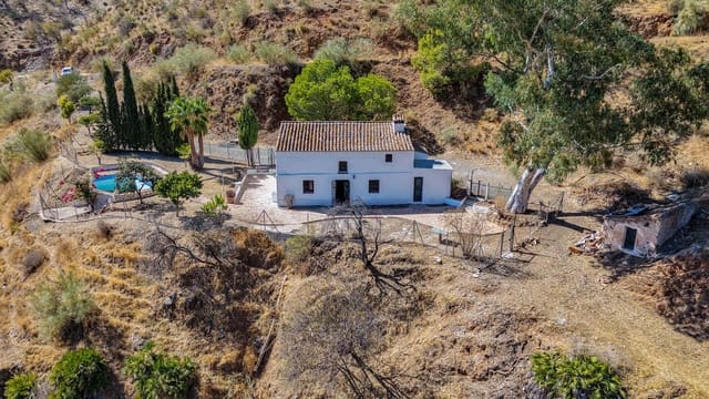 3 sovrum Finca/Hus på landet till salu i Pizarra med pool garage - 229 000 € (Ref: 10130411)