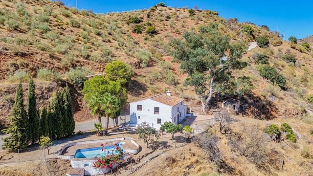3 sovrum Finca/Hus på landet till salu i Pizarra med pool garage - 229 000 € (Ref: 10130411)