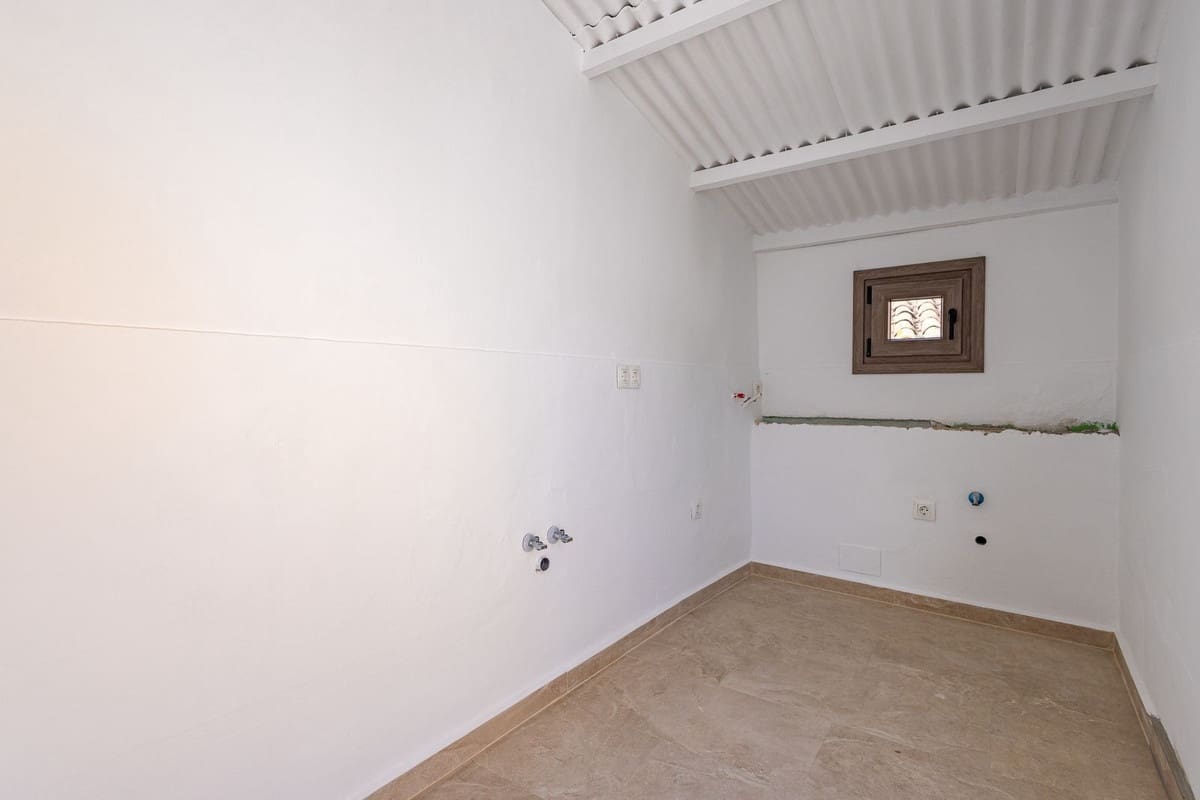 2 bedroom Townhouse for sale in Competa - € 289,000 (Ref: 10130625)