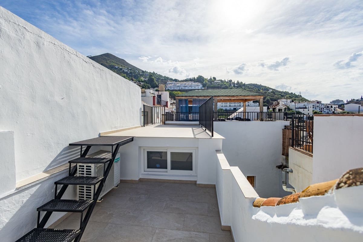2 bedroom Townhouse for sale in Competa - € 289,000 (Ref: 10130625)