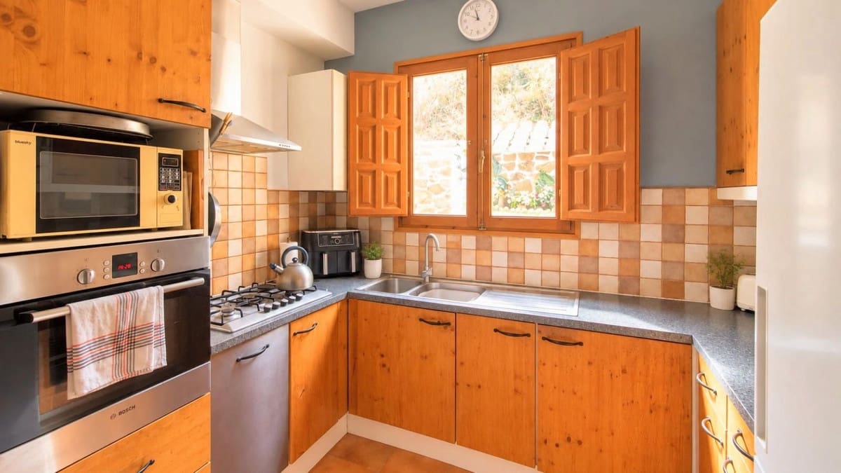 2 sypialnia Willa na sprzedaż w Alora z basenem garażem - 250 000 € (Ref: 10130626)