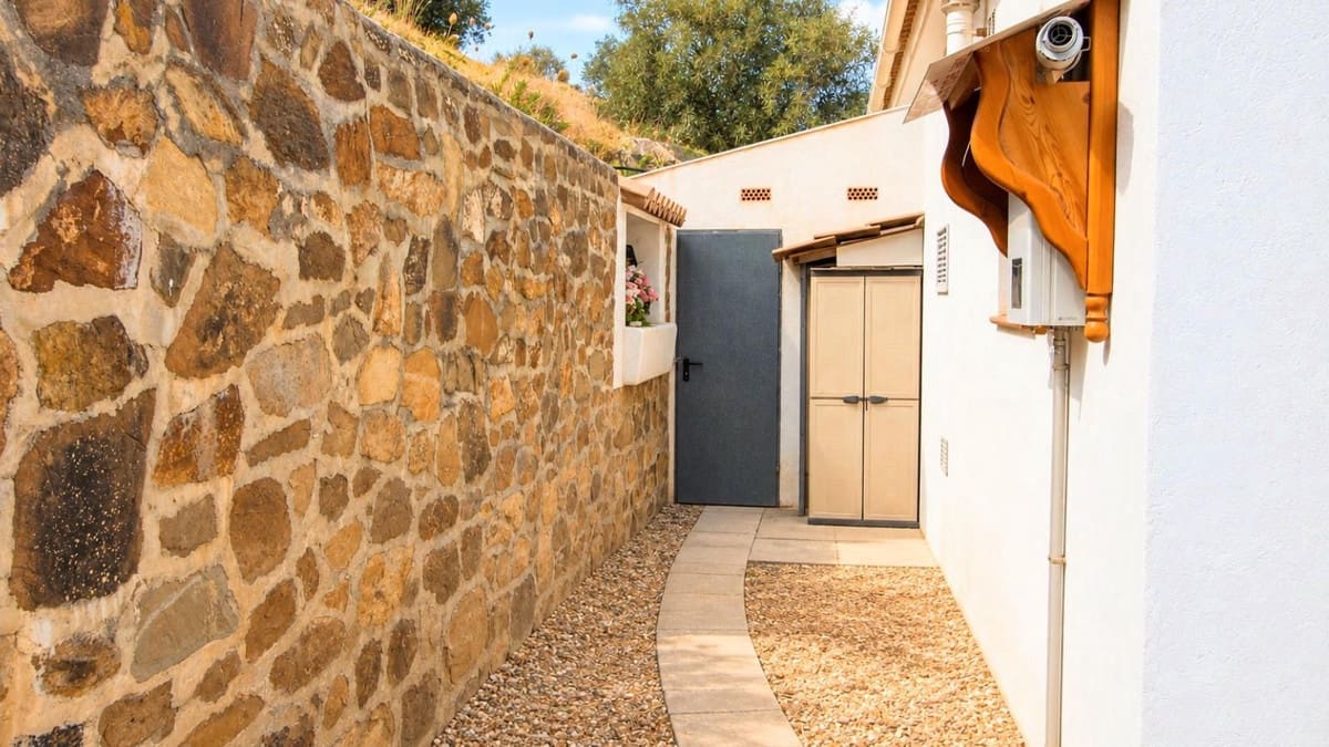 2 sypialnia Willa na sprzedaż w Alora z basenem garażem - 250 000 € (Ref: 10130626)