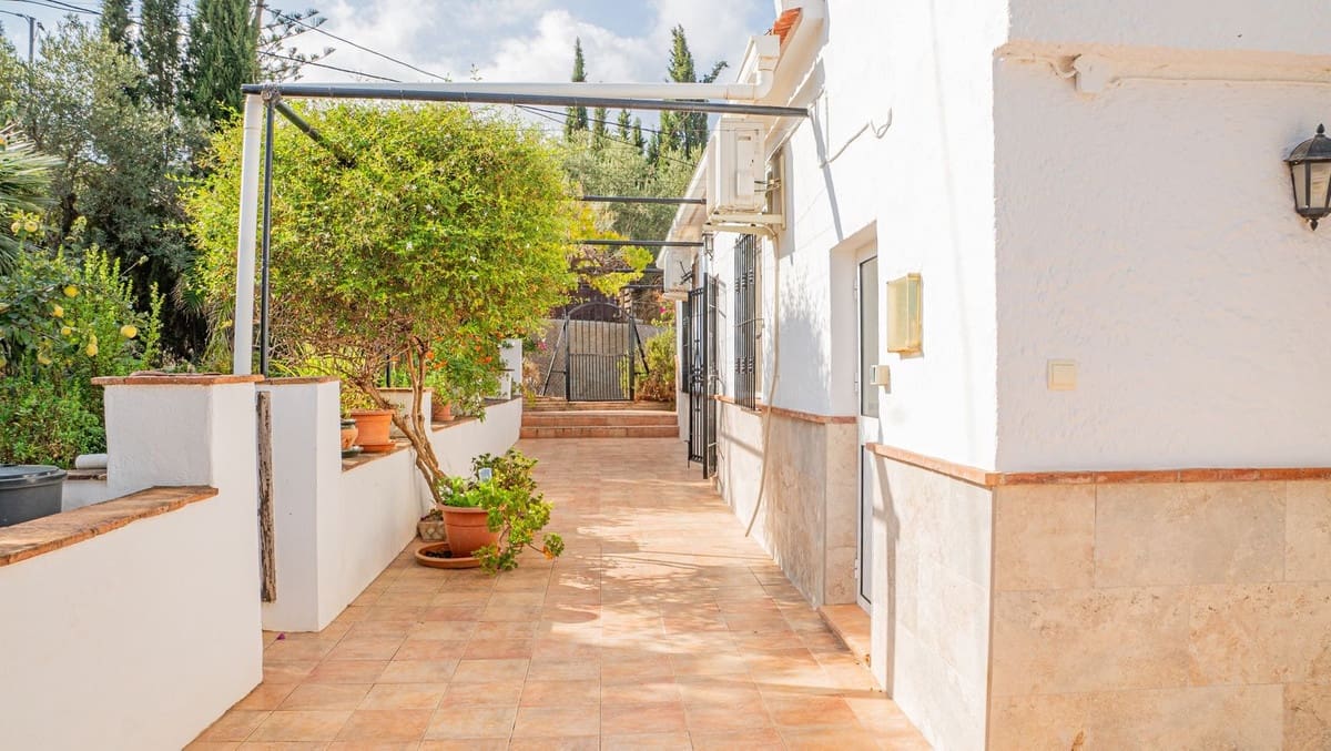 3 soverom Villa til salgs i Alora med svømmebasseng garasje - € 349 000 (Ref: 10153116)