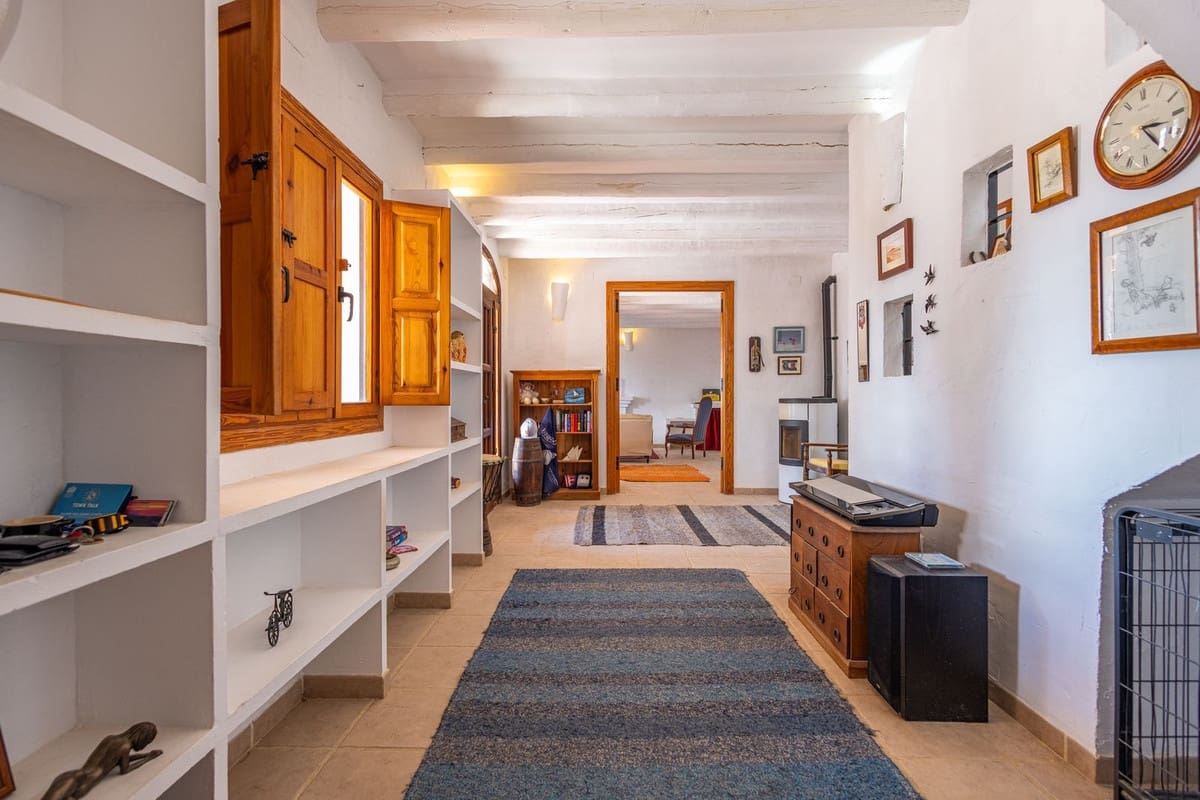 6 Zimmer Villa zu verkaufen in Iznajar mit Pool Garage - 469.000 € (Ref: 10153682)