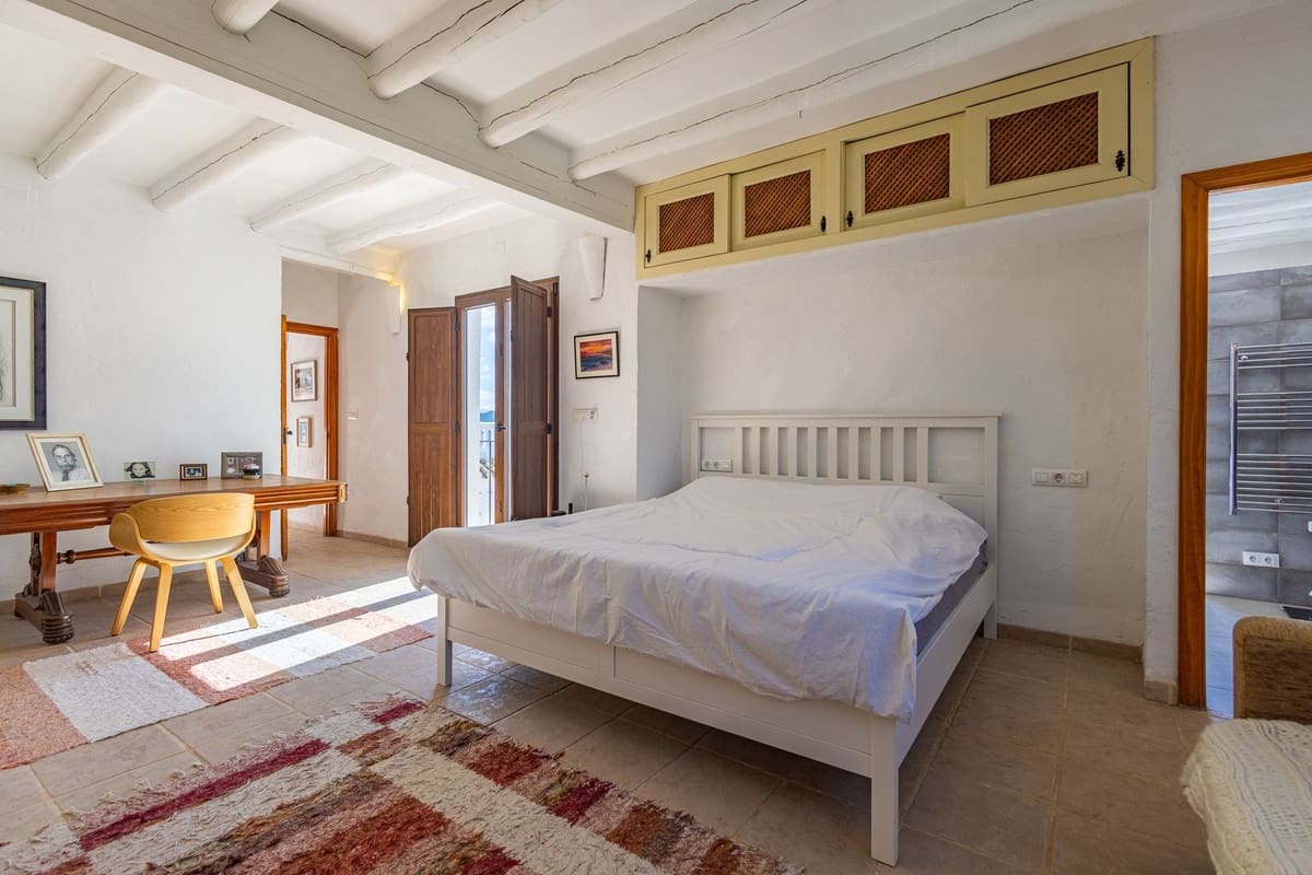 6 Zimmer Villa zu verkaufen in Iznajar mit Pool Garage - 469.000 € (Ref: 10153682)