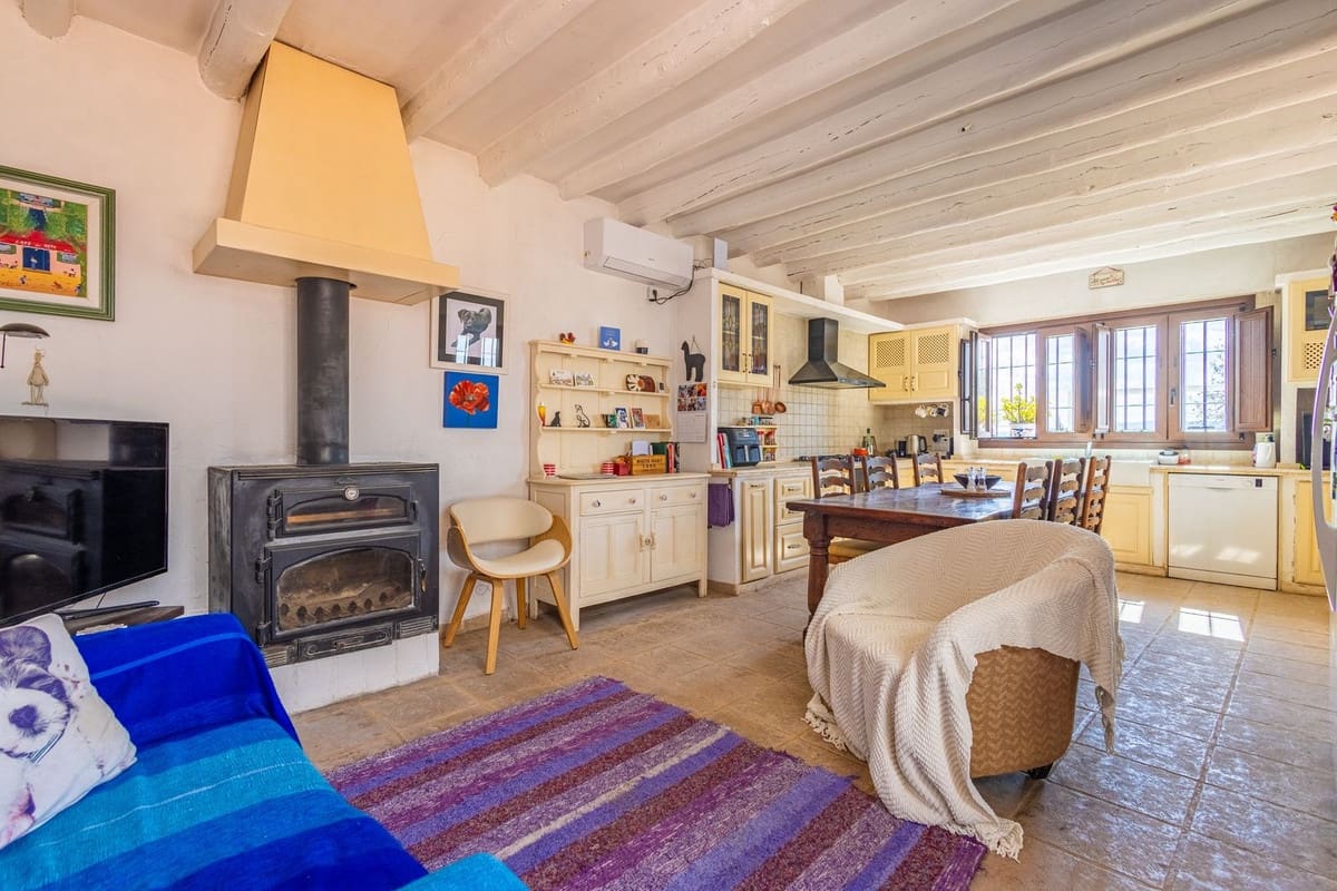 6 Zimmer Villa zu verkaufen in Iznajar mit Pool Garage - 469.000 € (Ref: 10153682)