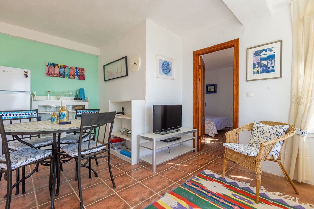 6 Zimmer Villa zu verkaufen in Iznajar mit Pool Garage - 469.000 € (Ref: 10153682)