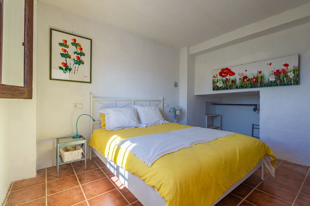 6 Zimmer Villa zu verkaufen in Iznajar mit Pool Garage - 469.000 € (Ref: 10153682)